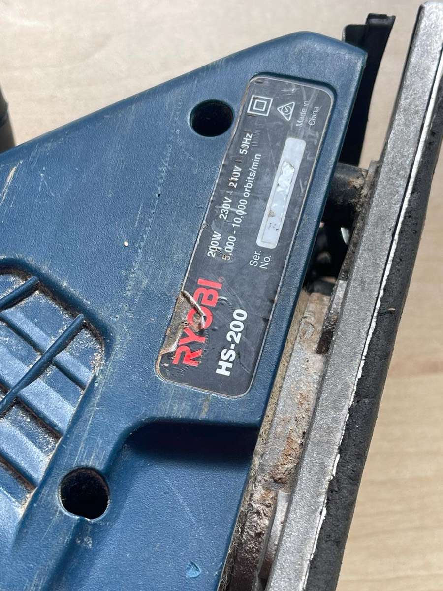 RYOBI HS-200 ORBITAL SANDER 200W