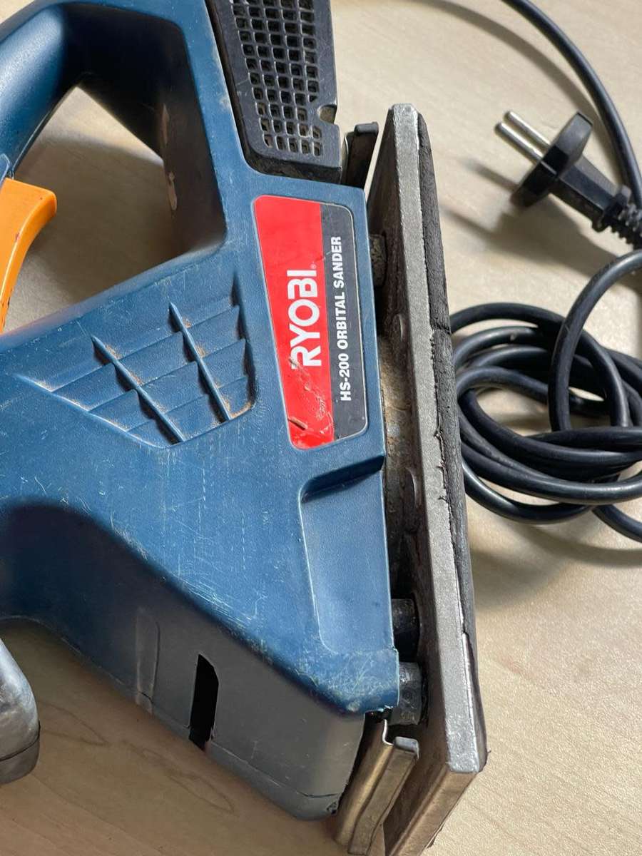 RYOBI HS-200 ORBITAL SANDER 200W