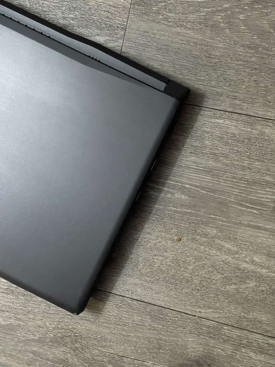 MSI KATANA GF76 11UE GAMING LAPTOP 11th Gen CORE I7 16GB DDR4 512GB NVMe SSD 17.3 FHD 6GB RTX 3060