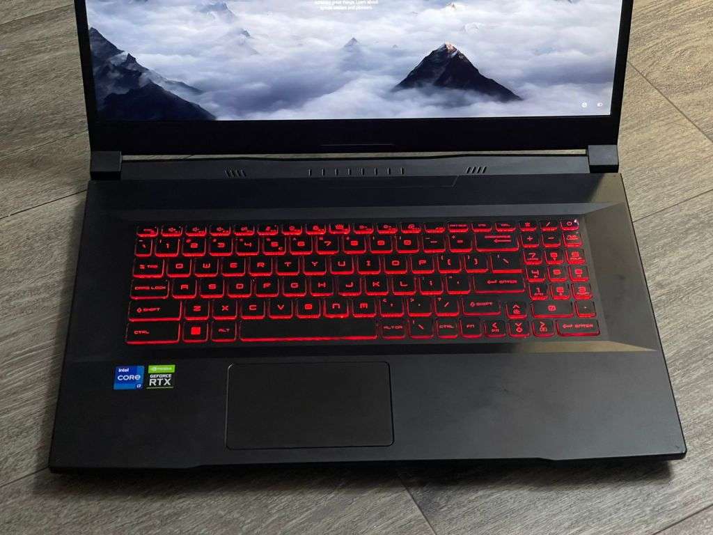 MSI KATANA GF76 11UE GAMING LAPTOP 11th Gen CORE I7 16GB DDR4 512GB NVMe SSD 17.3 FHD 6GB RTX 3060