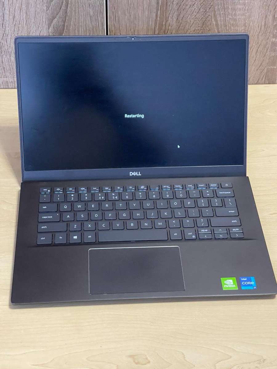 DELL VOSTRO 5402 | 11TH GEN CORE i7-1165G7 | 16GB | 512GB SSD | 14 FHD | WIN10