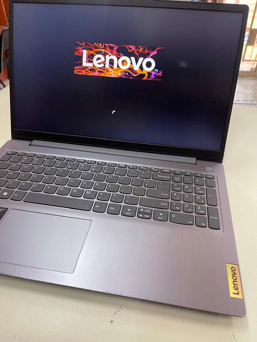 LENOVO IDEAPAD 3 | 11TH GEN CORE i5-1135G7 | 8GB DDR4 | 1TB HDD | 15.6 IPS FHD | WIN11