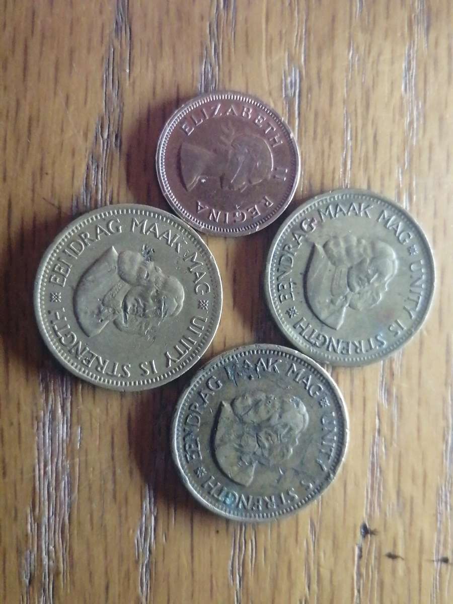 South Africa 1961 & 1962 1/2c coins.. 1958 1/4d coin.