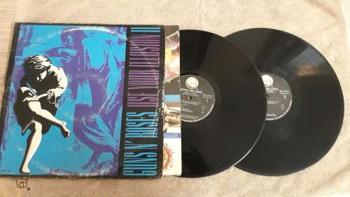 GUNS N' ROSES - USE YOUR ILLUSION II