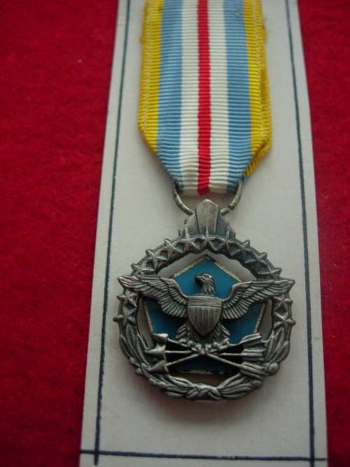 U.S.A. - DEFENCE SUPERIOR SERVICE MINIATURE MEDAL