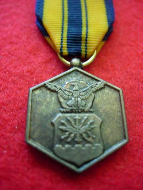 USA. - AIR FORCE COMMENDATION MINIATURE MEDAL