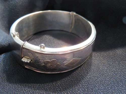 VINTAGE SILVER WITH GOLD OVERLAY WAX FILLED BANGLE - CIRCA 1940