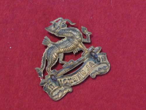 BRITISH - WW2 - ROYAL BERKSHIRE REGIMENT CAP BADGE