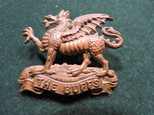 BRITISH - THE BUFFS - EAST KENT REG. CAP BADGE