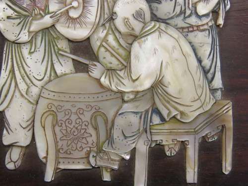 VINTAGE CHINESE WOODEN BOX with MOTHER-OF-PEARL APPLIED DECORATION