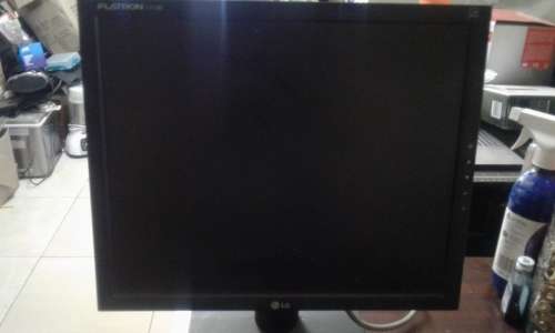 LG Flatron 15'' screen (Monitor)