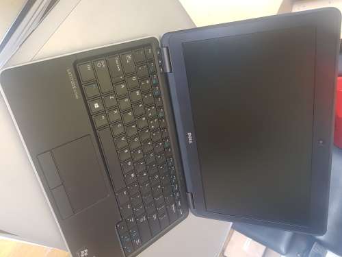 Dell Latitude E7240  i5  (SSD Drive)