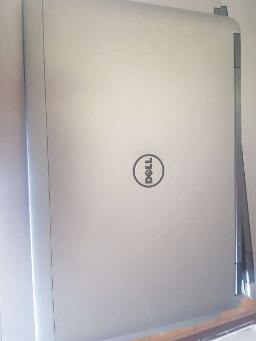 Dell Latitude E7240  i5  (SSD Drive)