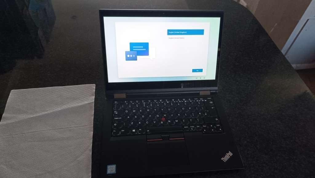 Lenovo ThinkPad X380 Yoga 13.3-inch FHD Intel Core i7-8550U 16GB