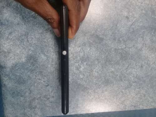 SONY EXPERIA E3 (D2203) CRACKED GLASS