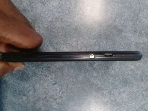 SONY EXPERIA E3 (D2203) CRACKED GLASS