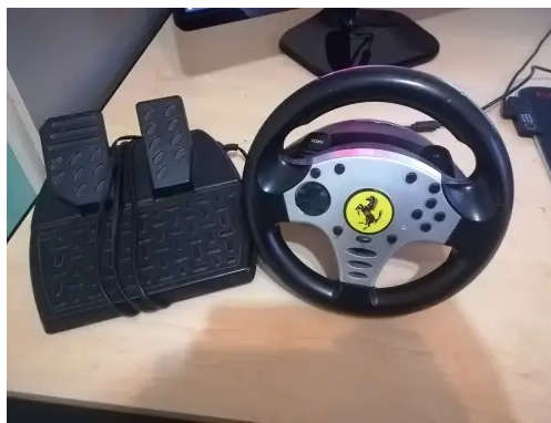 Ferrari Thrustmaster Steering wheel + Pedals PC/PS3