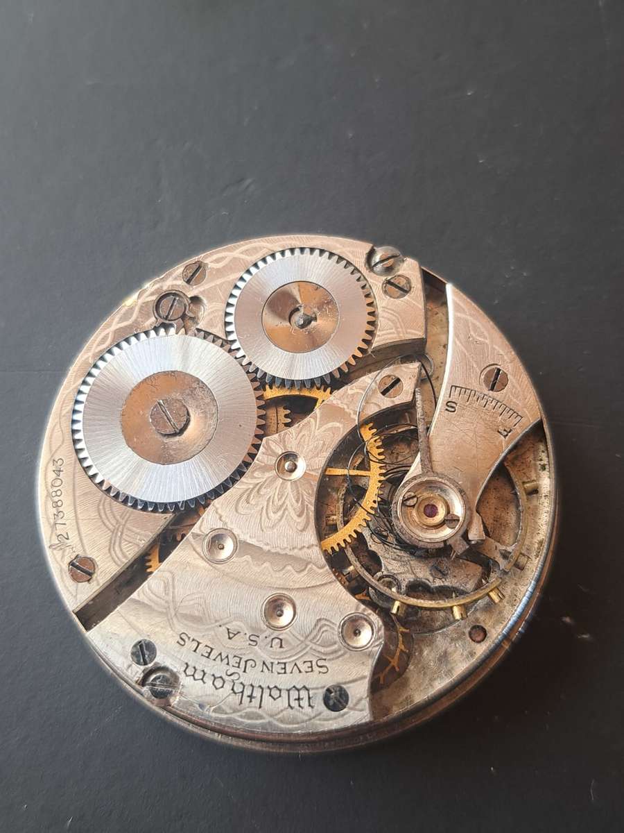 Waltham Pocket Watch Movement(NOT WORKING)