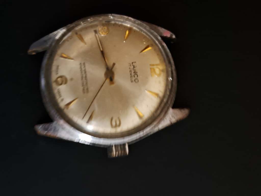 Broken Lanco Watch (R1 Auction)