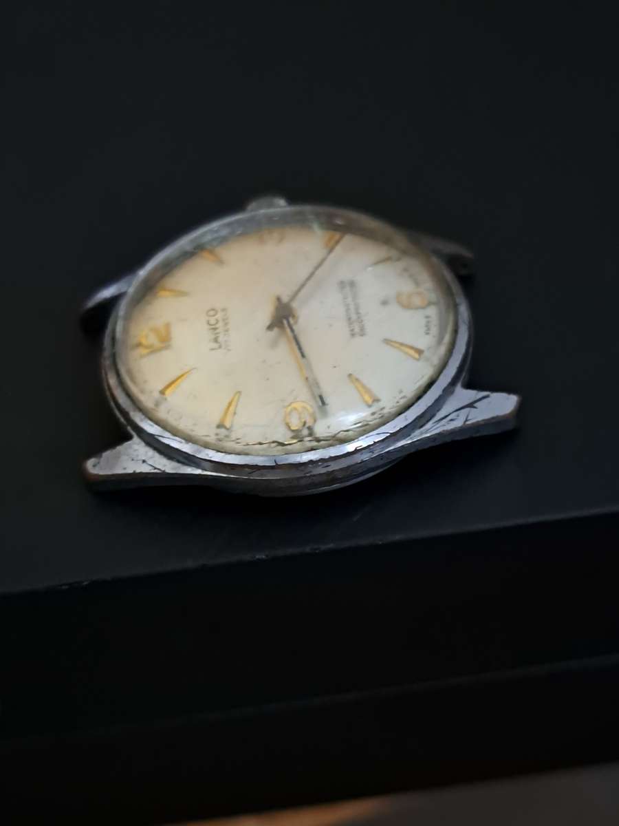 Broken Lanco Watch (R1 Auction)