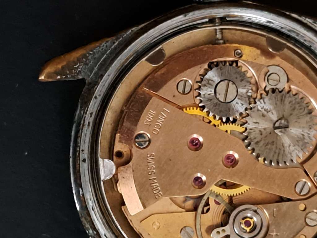 Broken Lanco Watch (R1 Auction)