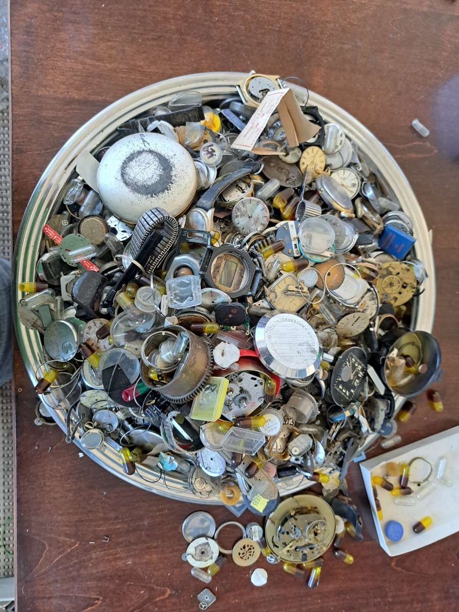 Lot of Watch Parts(R1 Auction)