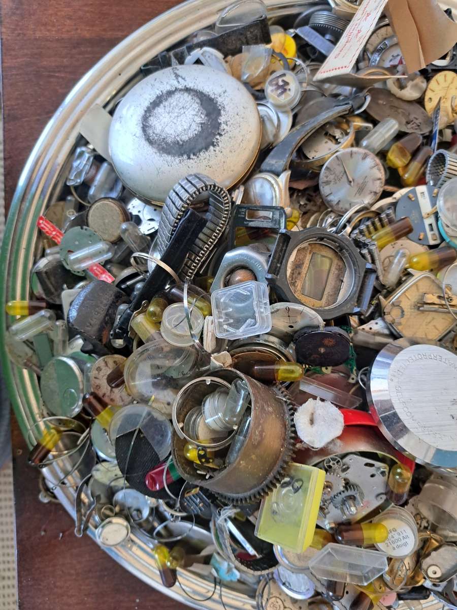 Lot of Watch Parts(R1 Auction)