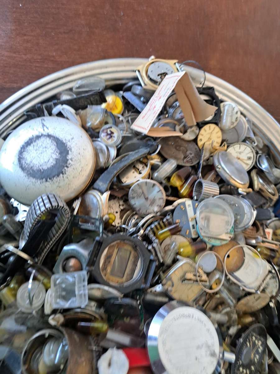 Lot of Watch Parts(R1 Auction)