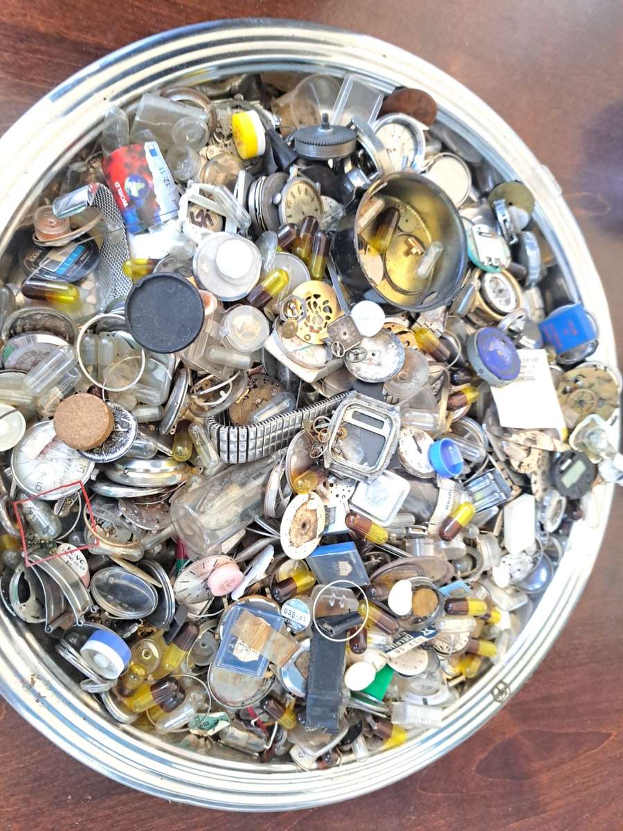 Lot of Watch Parts(R1 Auction)