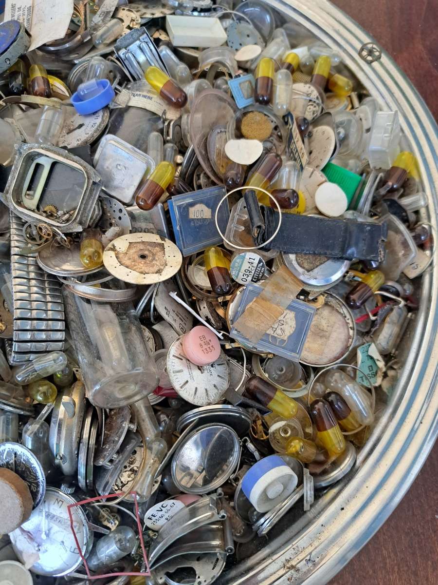 Lot of Watch Parts(R1 Auction)