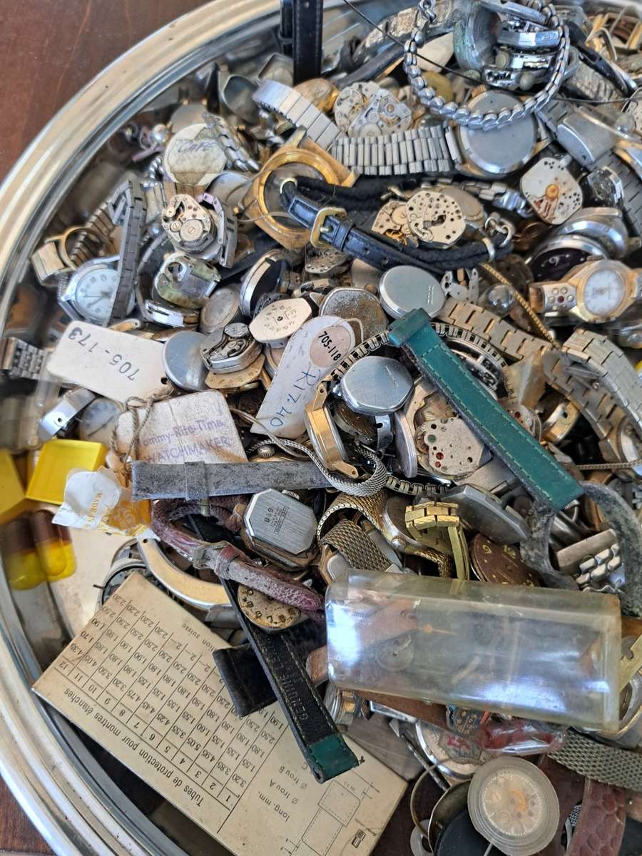 Lot of Watch Parts(R1 Auction)