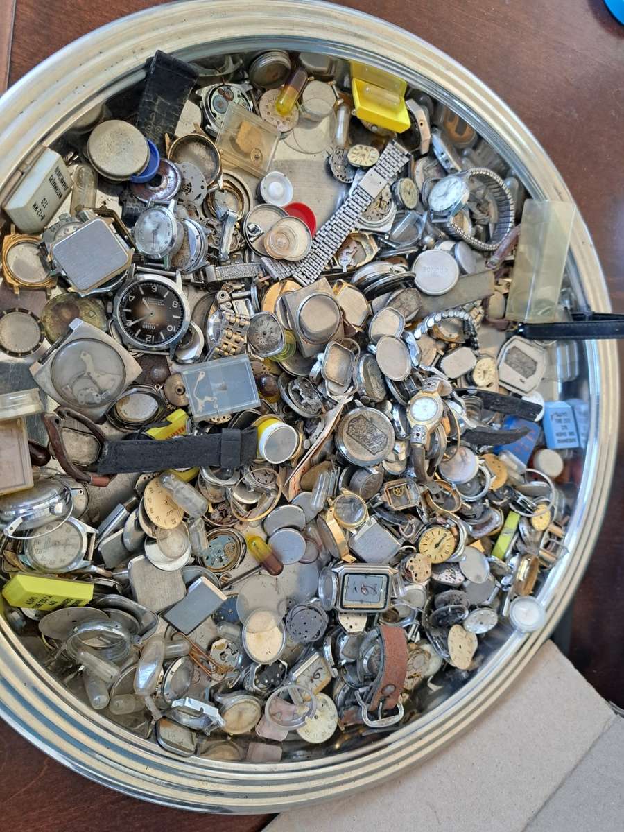 Lot of Watch Parts(R1 Auction)