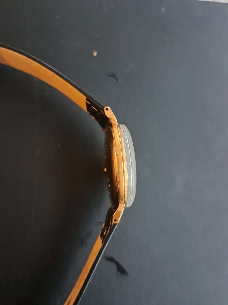 Old Breitling Watch (Losing Time)