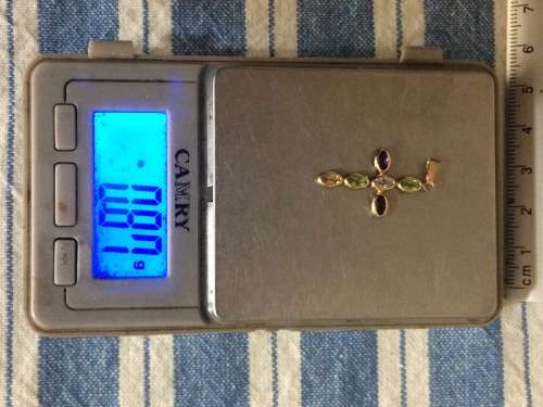 Stunning multi coloured cross 9ct gold