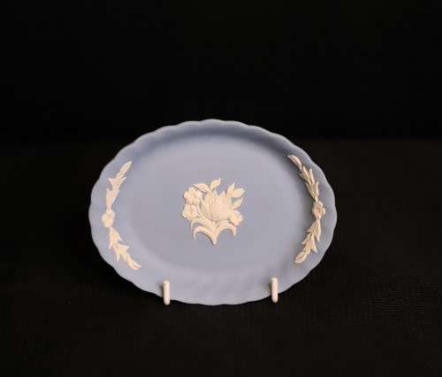 WEDGWOOD JASPERWARE-light blue- Small  OVAL PLATE.