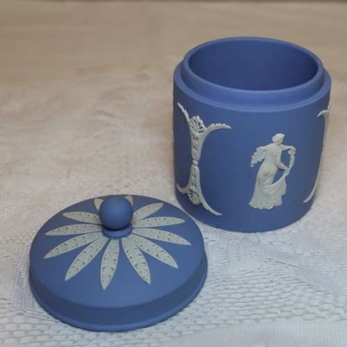 WEDGWOOD--BLUE POT with lid