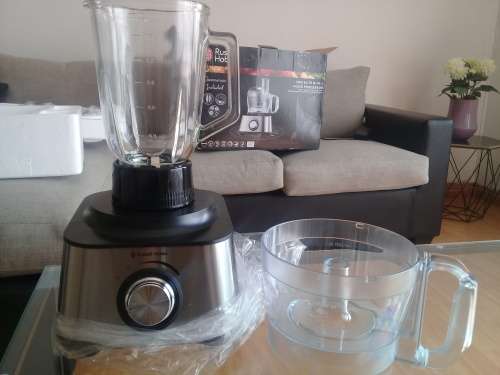 Russell Hobbs - 1000W Food Processor and Blender