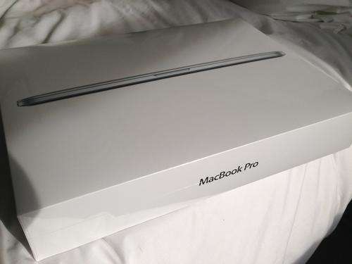 APPLE MACBOOK PRO 15.4' RETINA LATEST MODEL ME293 BRAND NEW SEALED IN THE BOX!