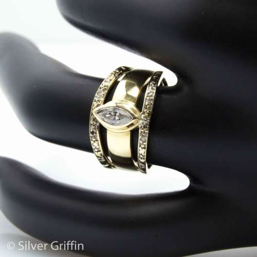 0.28ct Diamond Ring  9ct Yellow Gold ***Valuation certificate included*** R7400.00