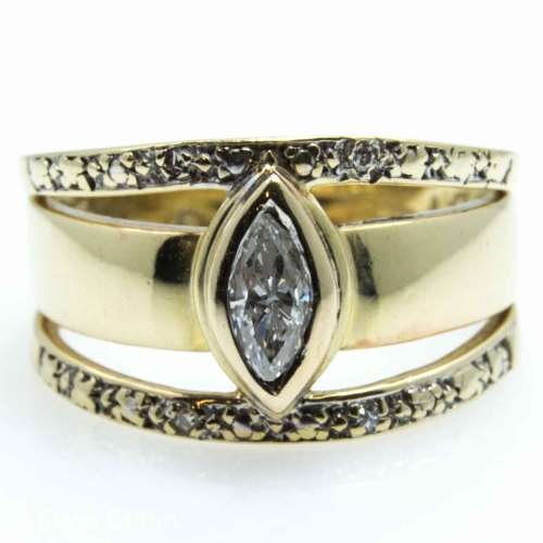 0.28ct Diamond Ring  9ct Yellow Gold ***Valuation certificate included*** R7400.00