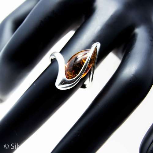 IMPORTED FROM EUROPE BALTIC AMBER 925 SILVER RING