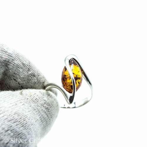 IMPORTED FROM EUROPE BALTIC AMBER 925 SILVER RING