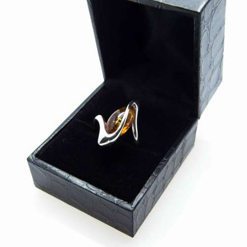 IMPORTED FROM EUROPE BALTIC AMBER 925 SILVER RING