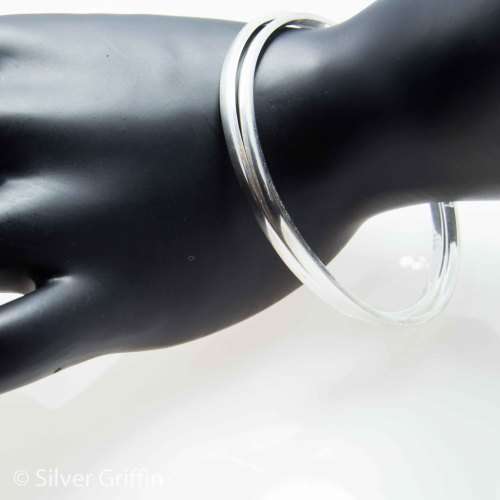 99.9 PURE SOLID SILVER HAND CRAFTED ELEGANT BANGLES EACH BANGLE IS 10g