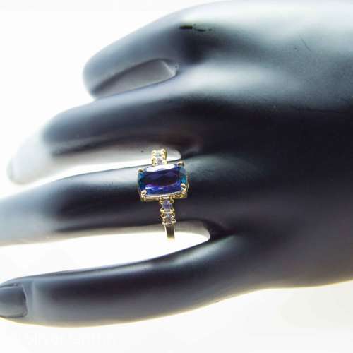 *2.92 tcw 100% Natural Tanzanite Ring  9ct Solid  Gold.