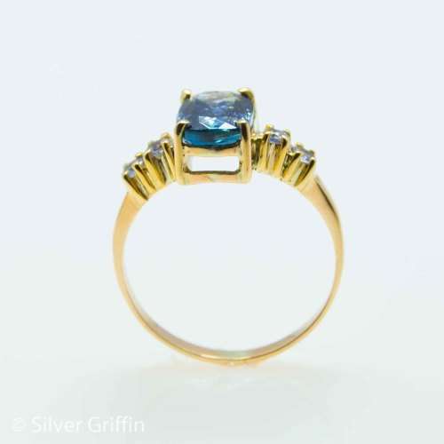 *2.92 tcw 100% Natural Tanzanite Ring  9ct Solid  Gold.