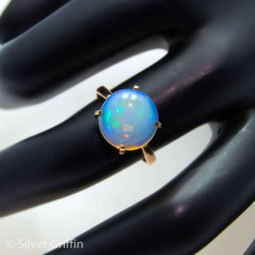 Only from Silver Griffin 3.9 ct  Natural Ethiopian Opal Set in 9ct Solid Gold.