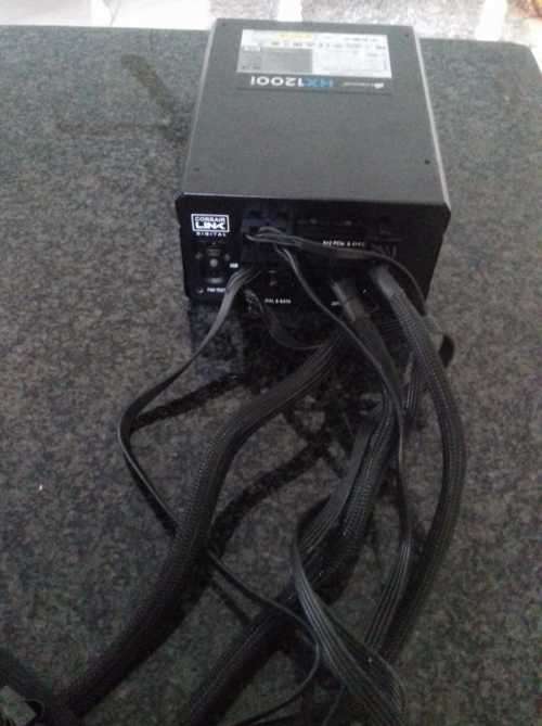 HXi Series HX1200i High-Performance ATX Power Supply 1200 Watt 80 Plus® PLATINUM Certified PSU