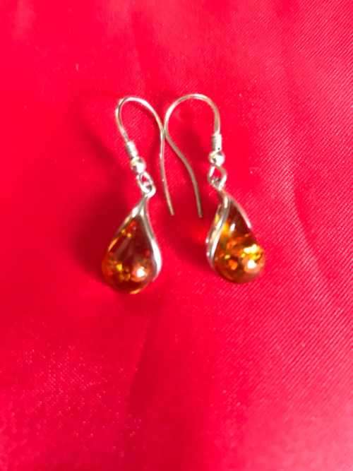AMBER EARRINGS IMPORTED FROM POLAND.