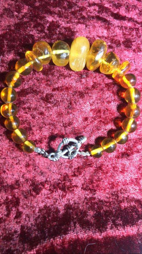 BALTIC AMBER BRACELET. NATURAL AMBER NOT MELTED.